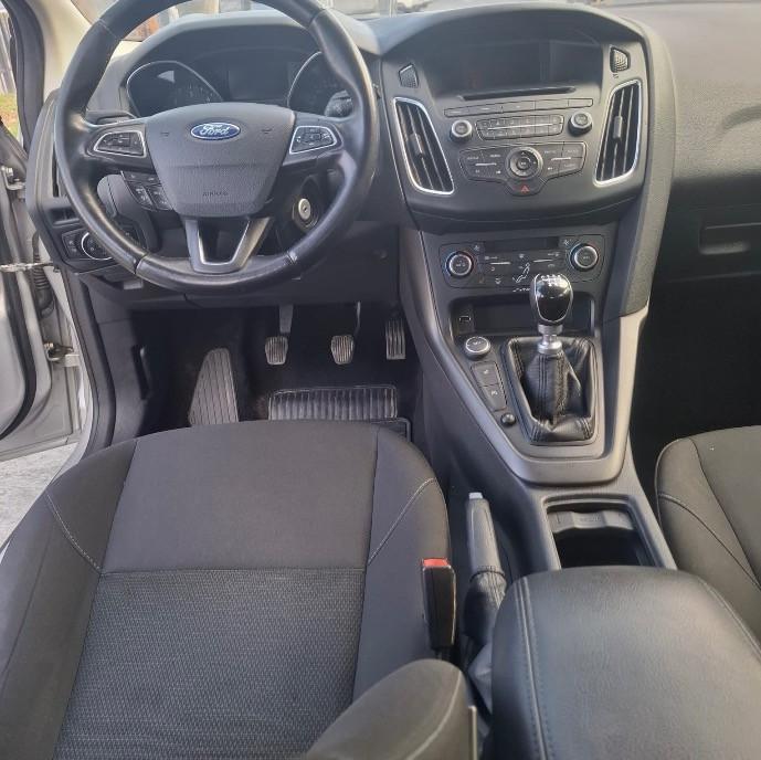 Ford focus 1 5 120cp 3 500 eur