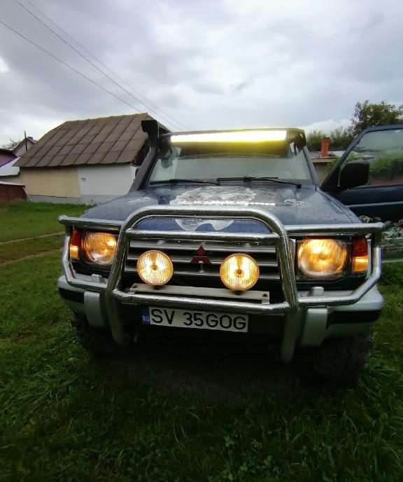 Mitsubishi Pajero 2 5 off road 7 300 eur