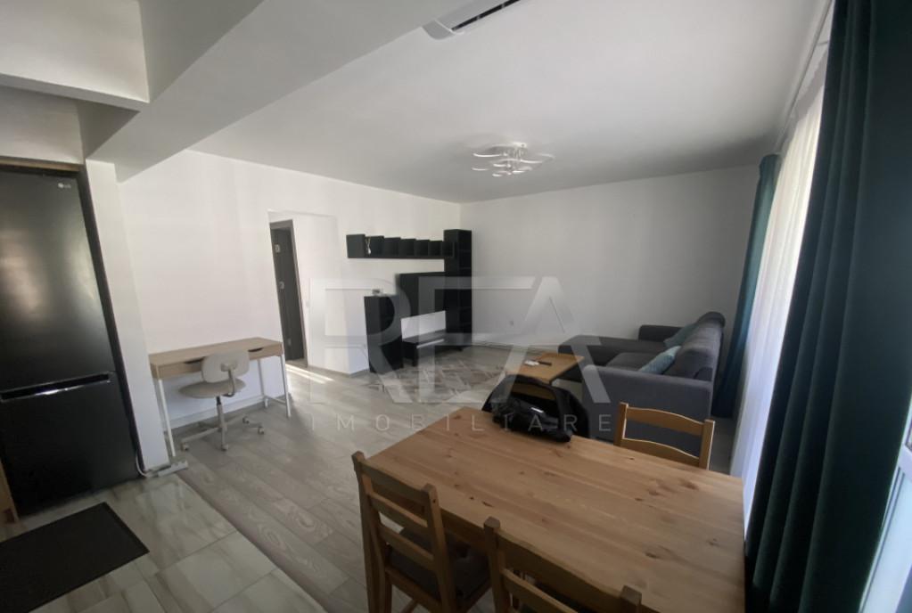 Apartament 3 camere 3 min de metrou Aparatorii Patriei