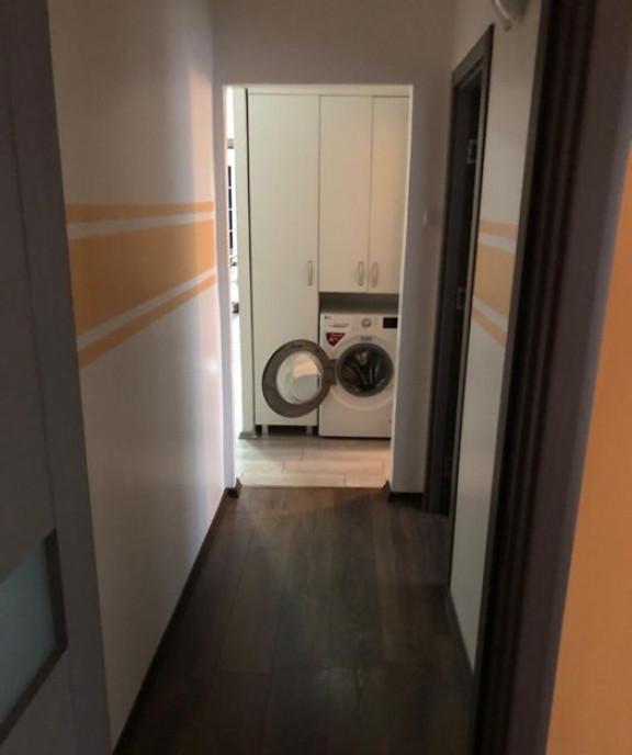 Decomandat etaj1 Astra Brasov