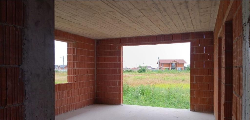 Casa in rosu Osorhei