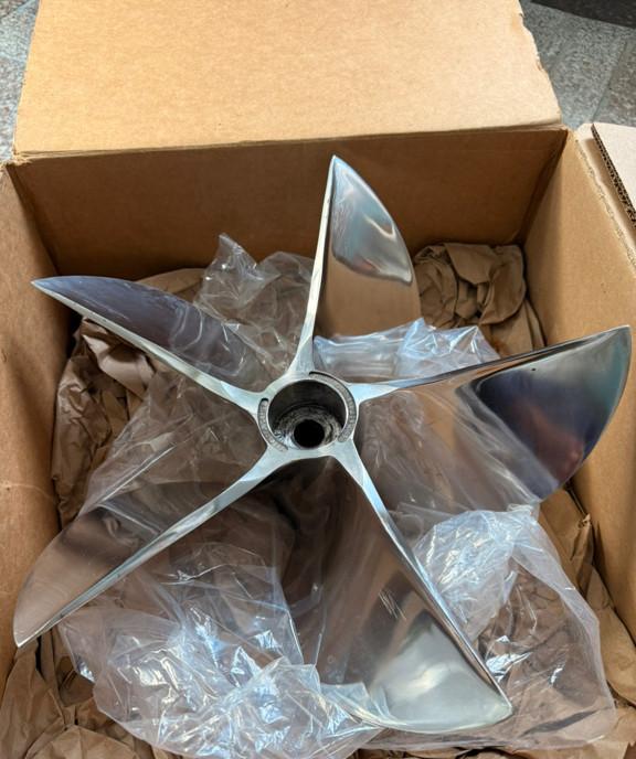 Eiminator Dytona 21 ft Racing Boat 62 000 eur