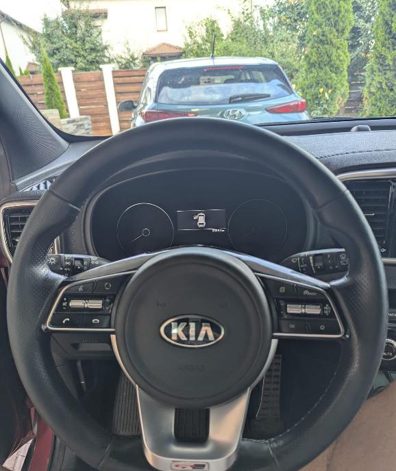 Kia Sportage GT-Line 1 6 turbo AWD 180cp 19 900 eur