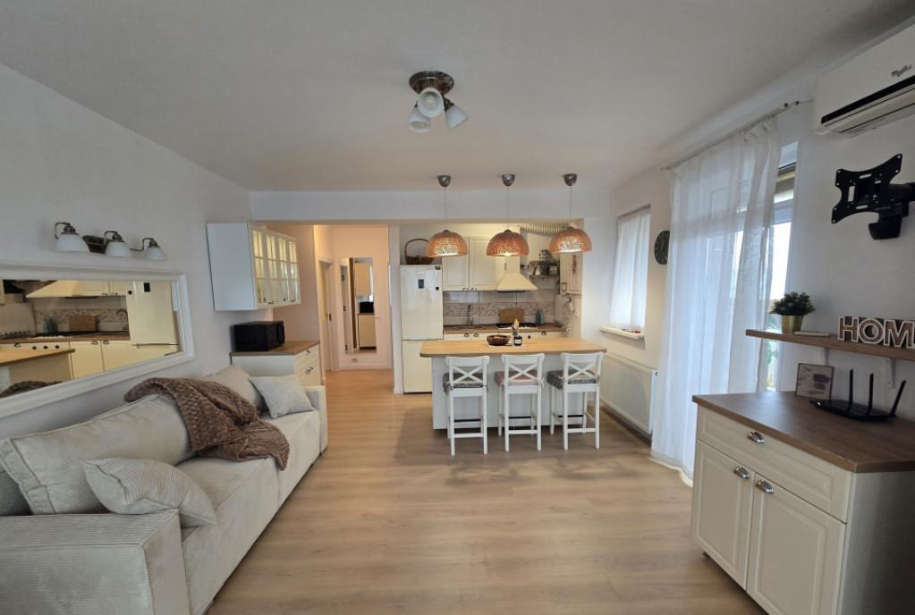 3 camere la cheie l 2x parcare