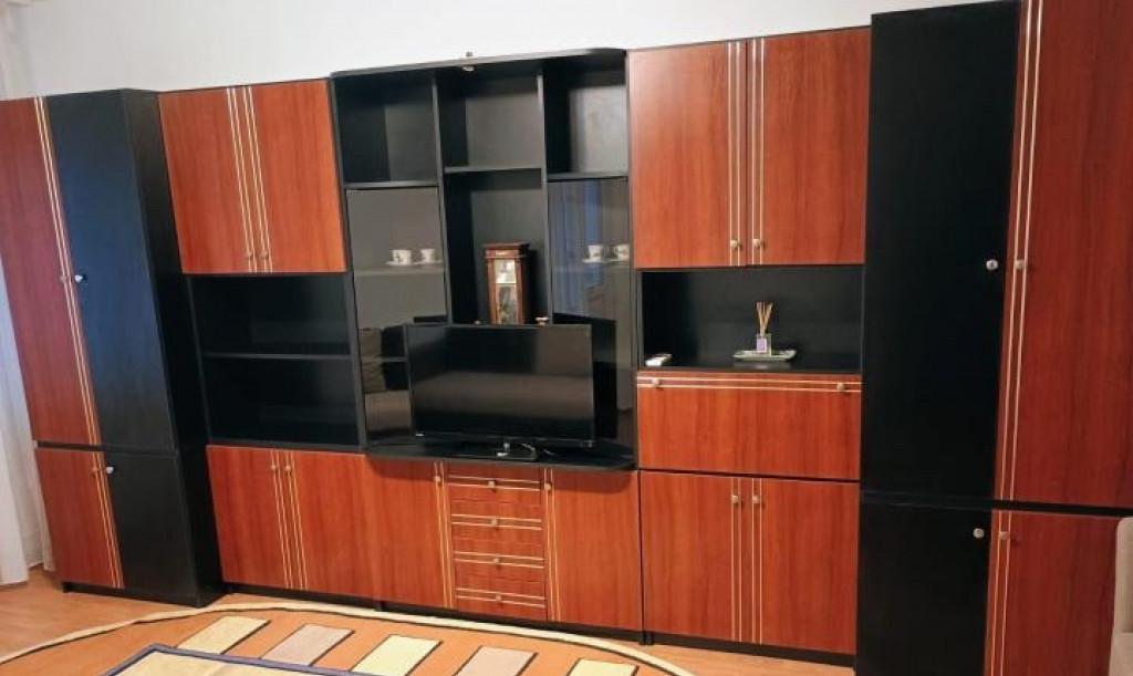 Obor decomandat etaj 2