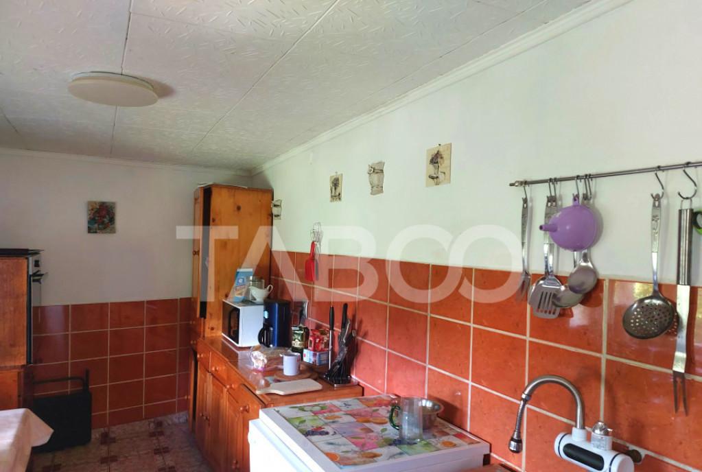 Casa 214 mp utili singur in curte 800 mp teren zona centrala