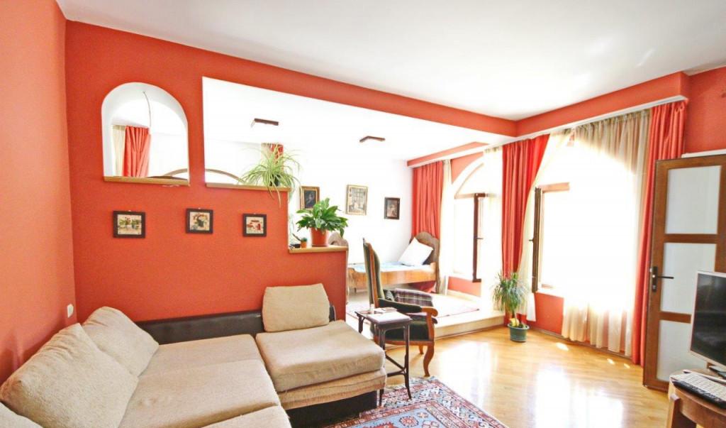 Proprietate cu Stil pe 120 mp Centrul Istoric Brasov