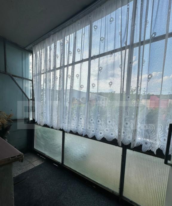 Apartament 2 camere decomandate 2 balcoane etaj 1 zona Vl