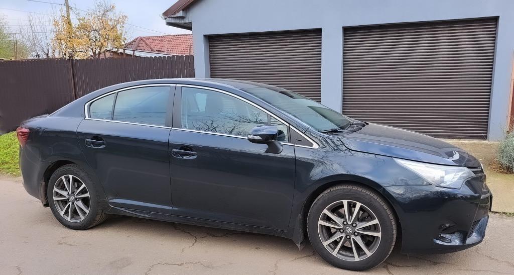 Toyota Avensis 2017 12 000 eur