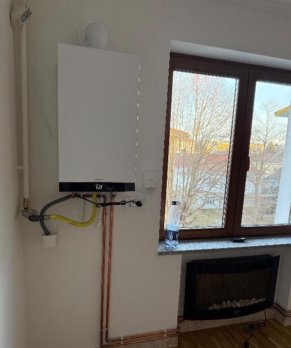 Studio la poalele Cetatii Devei