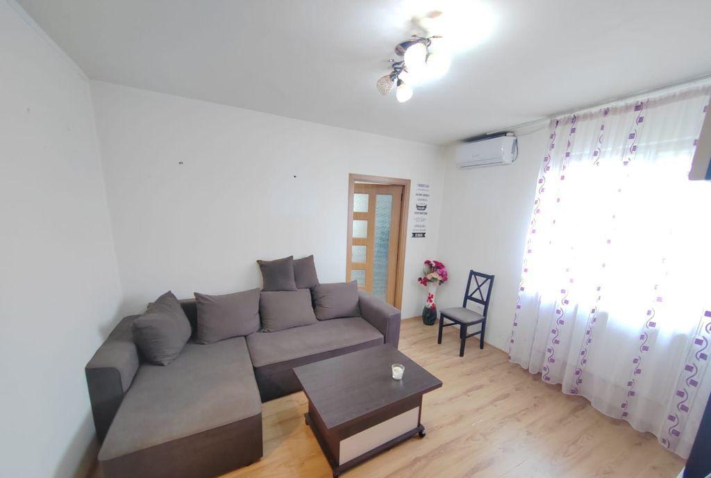 Titan Metrou 1 Decembrie