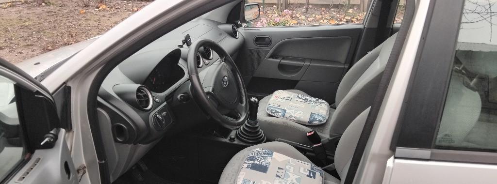Ford Fiesta Benzina 4 500 lei