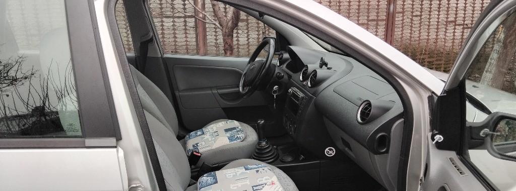 Ford Fiesta Benzina 4 500 lei
