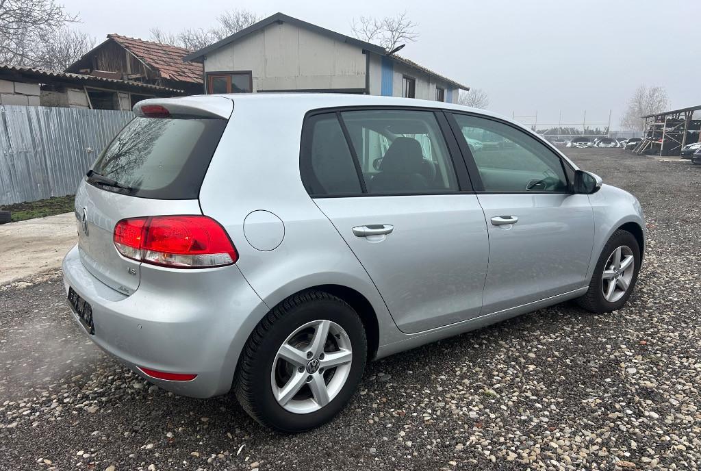 Vw golf 6 motor 1 6 mpi/clima/scaune incalzite 4 800 eur