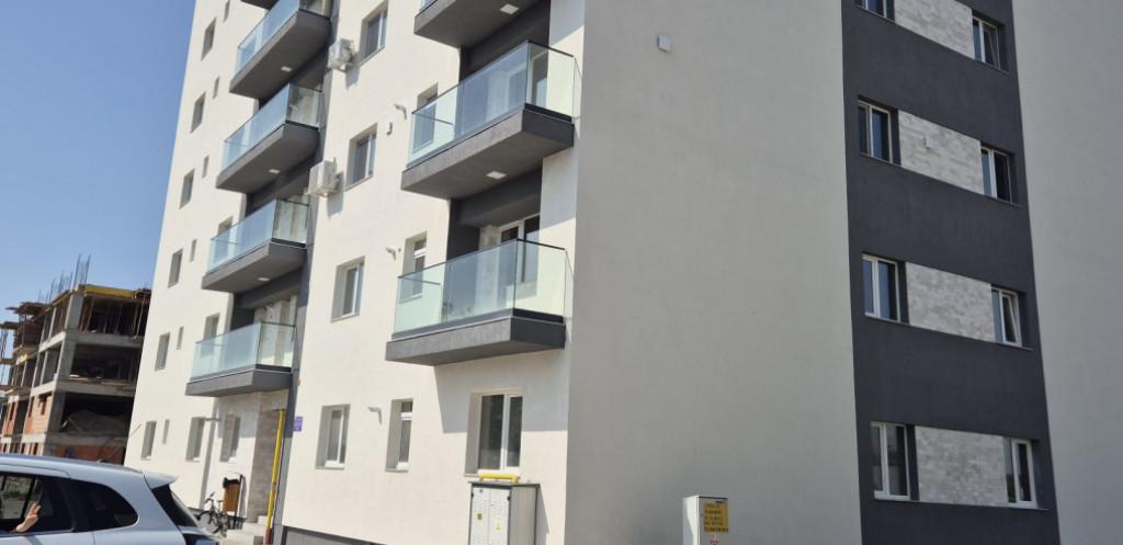 Apartament 3 camere in Mioveni Bloc Nou tva inclus