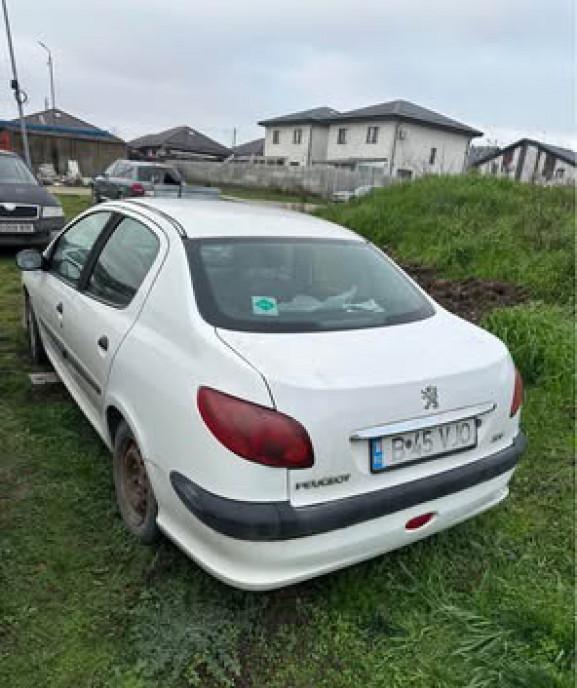 Peugeot 206 pret icirc n lei 950 lei