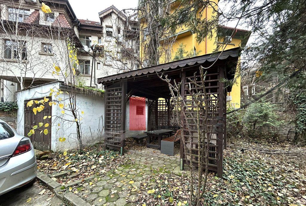 Apartament in vila cu curte si parcare Barbu Delavrance