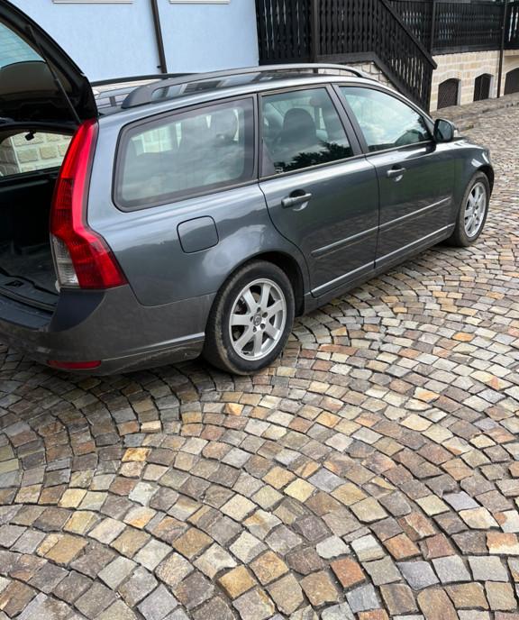 Volvo masina personala utilizata zilnic 4 500 eur