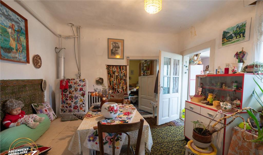 Casa traditionala cu teren pretios de 534 mp Targu Secuies