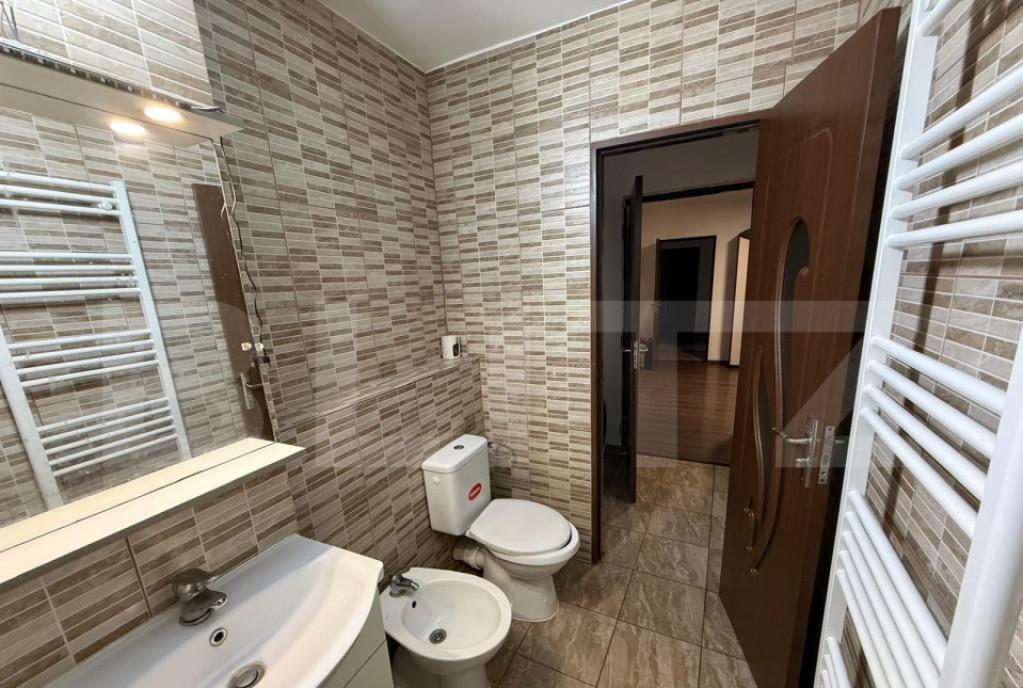 Apartament de vanzare 52 mp zona Micro 11