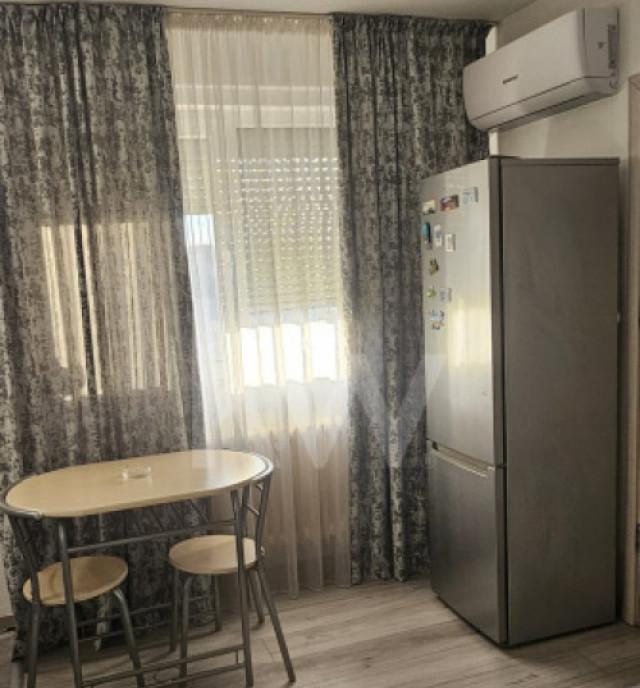 Apartament 2 camere V Rosie ideal pentru studenti sau inv