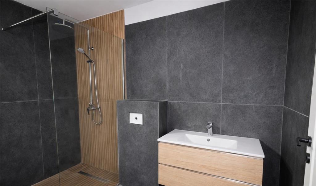 Vila calitativa luminoasa linie incalzire pardoseala util