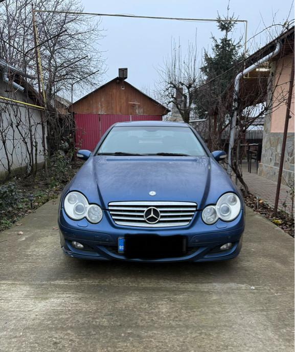 Mercedes C220 Coupe 2006 150CP 2 000 eur