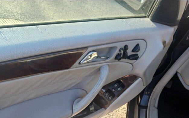 Mercedes-Benz C 200 2001