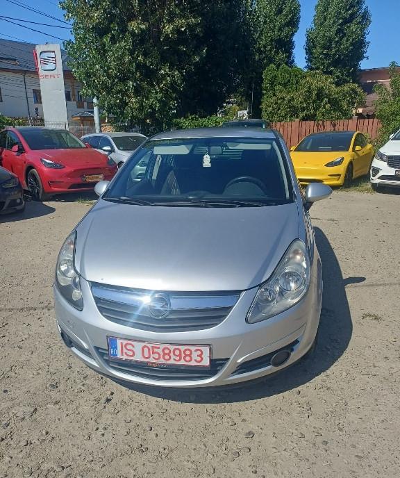 Opel Corsa 2011 Manual 2 500 eur