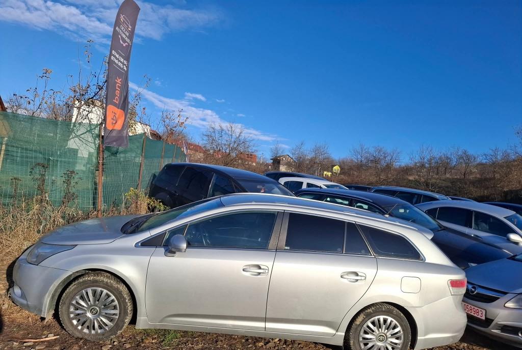 Toyota Avensis manuala 4 500 eur