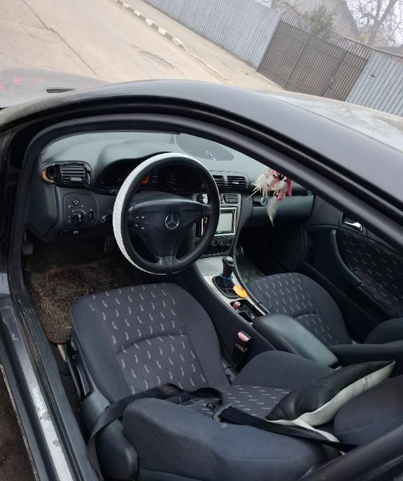 Mercedes c 220 cdi 2 300 eur