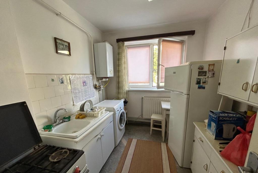 Calarasilor Viziru Apartament 2 camere etaj2 confort 1