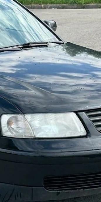 Auto Vw passat b5 neagra 3 400 lei