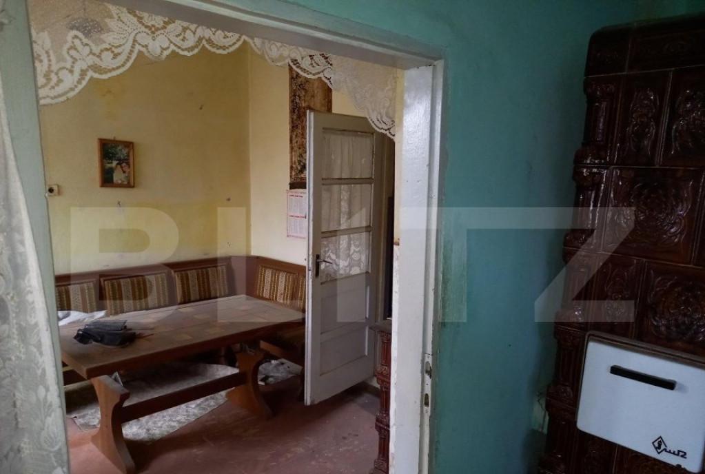 Sancraiu la drumul principal Teren 540 mp Casa 176 mp