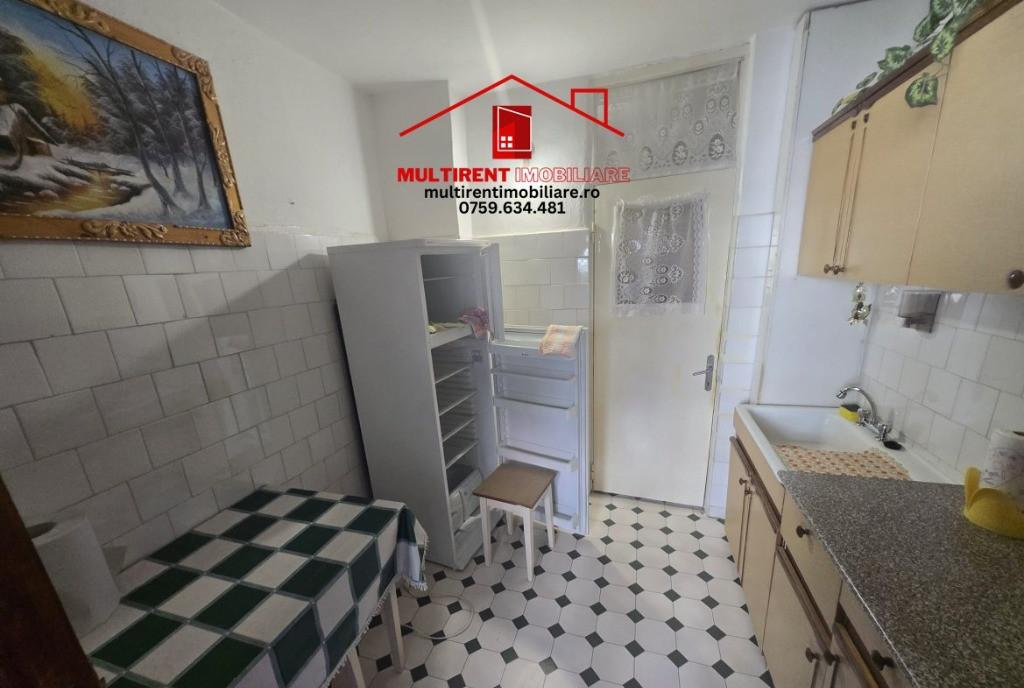 Strada Podgoriilor Apartament 2 camere etaj 1 de vanzare