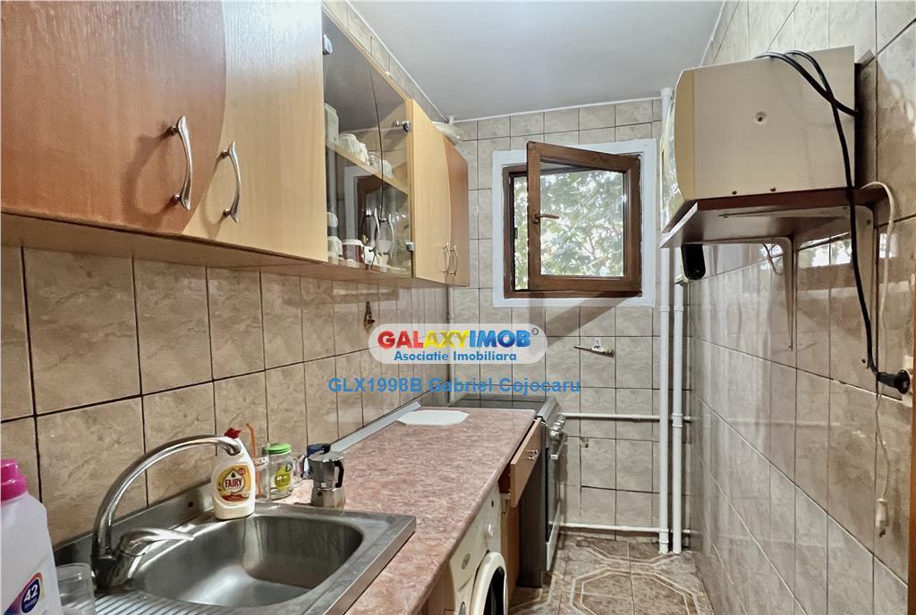 Garsoniera 3 minute metrou Nicolae Grigorescu bloc mixt