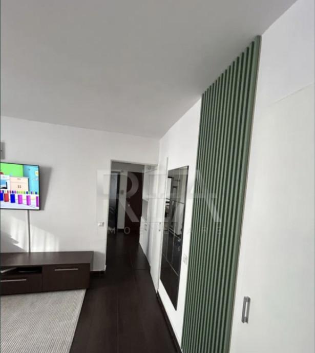 3 camere 4/8 bloc 1984 proiect centrala Gorjului