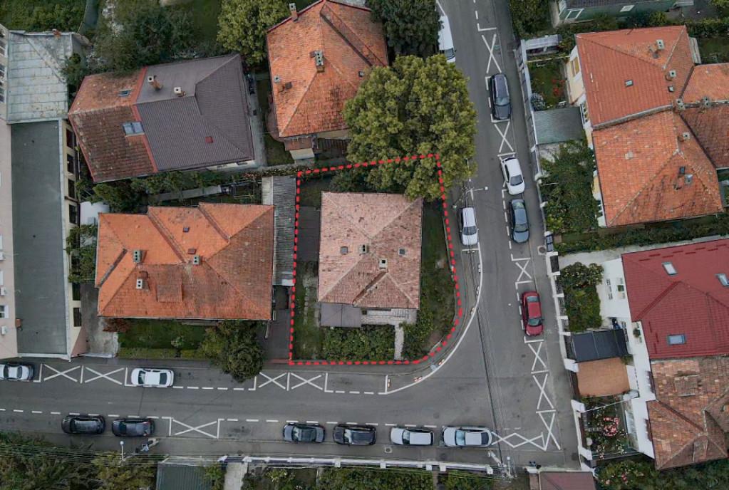 Casa 6 camere curte Parcul Central Cluj