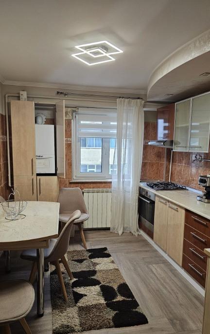 Apartament 3 camere ultracentral Focsani