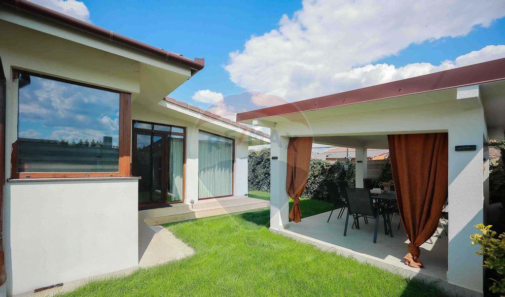 Casa moderna cu 4 camere de inchiriat in Santandrei