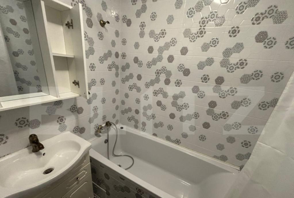 Apartament 3 camere 56 mp parcare subterana zona Vivo