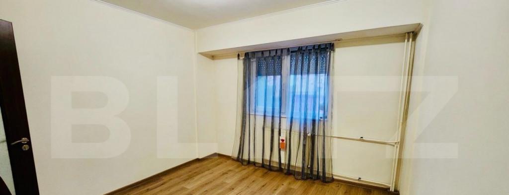 Apartament cu 4 camere semidecomandat tip D 85 mp Calea