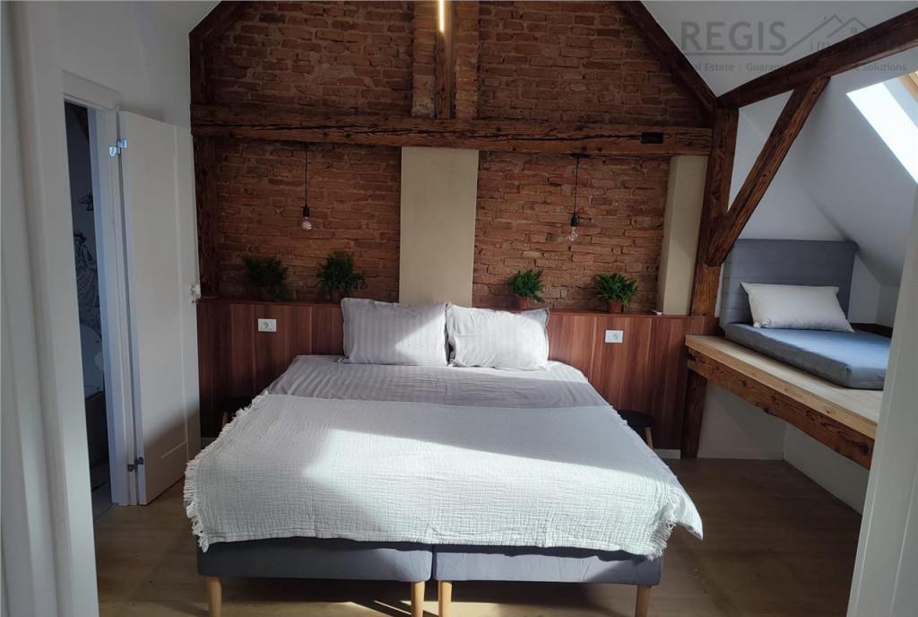 Apartament modern la curte