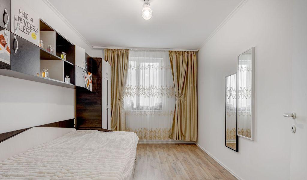 Apart 3 cam Decom 2 Bai 2 Parcari Adora Urban Villa