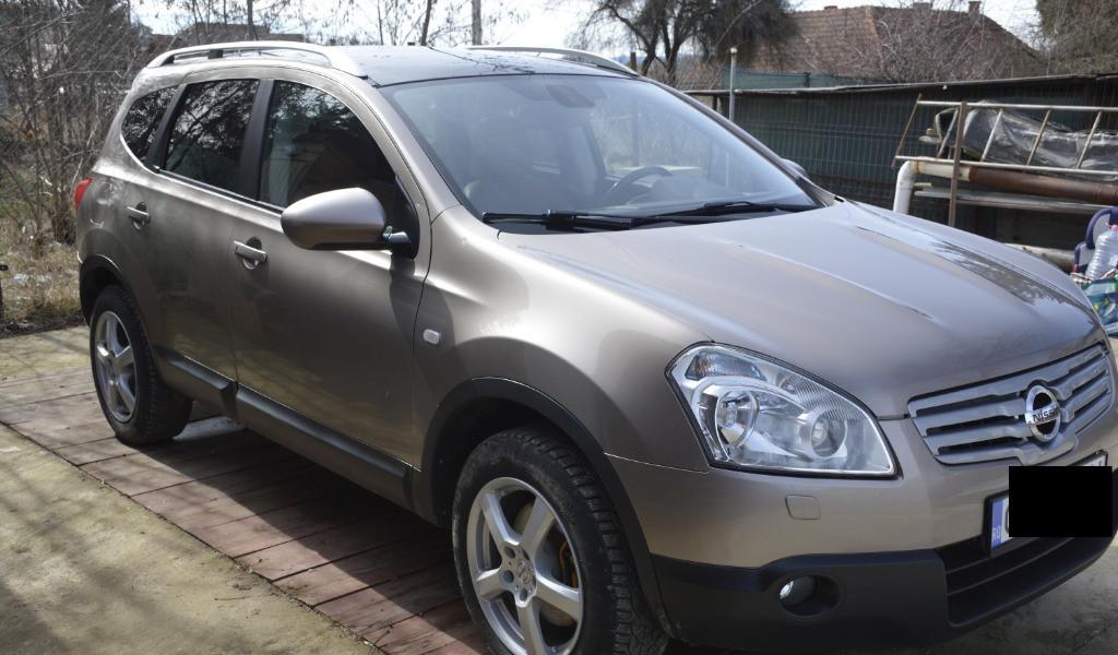 Nissan Qashqai 2 - 2 0 - 4x4 - TEKNA 5 500 eur
