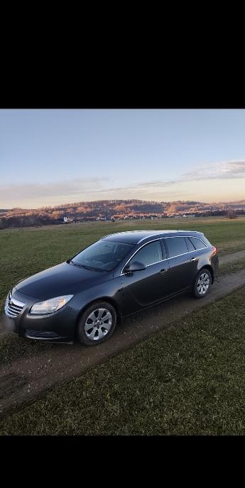 Opel insignea A euro 5 an 2010 2 0 4 500 eur