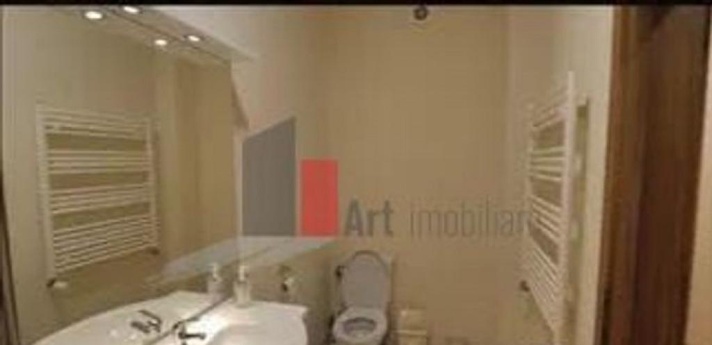 Vanzare apartament 3 camere cu centrala Sos Giurgiulu