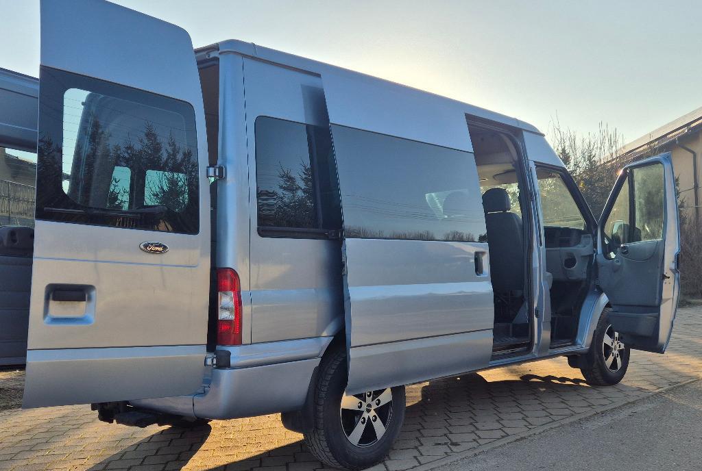 Ford Transit 8 1 2009 Inalt Aer conditionat 4 200 eur