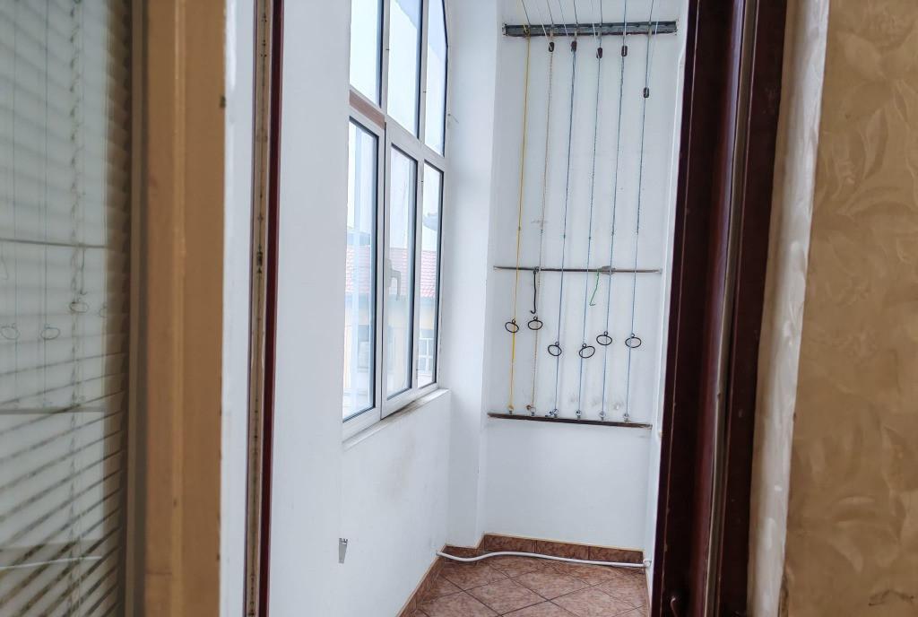 Apartament 3 camere cvartal Onesti