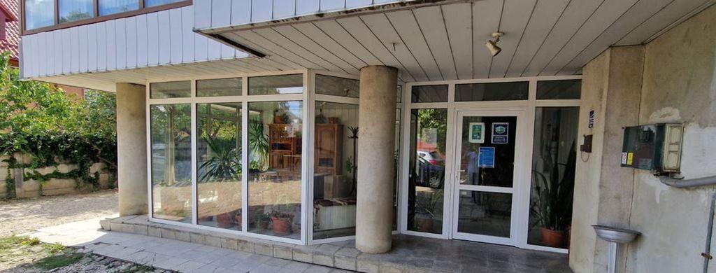 Teren 1000 mp Cladire 400mp